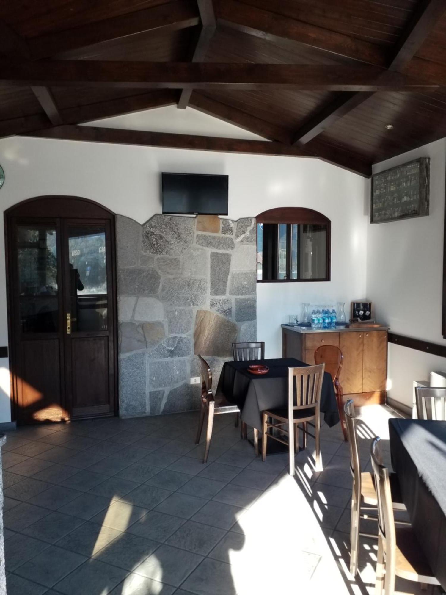 Casa Nunzia Acomodação com café da manhã Domodossola Exterior foto